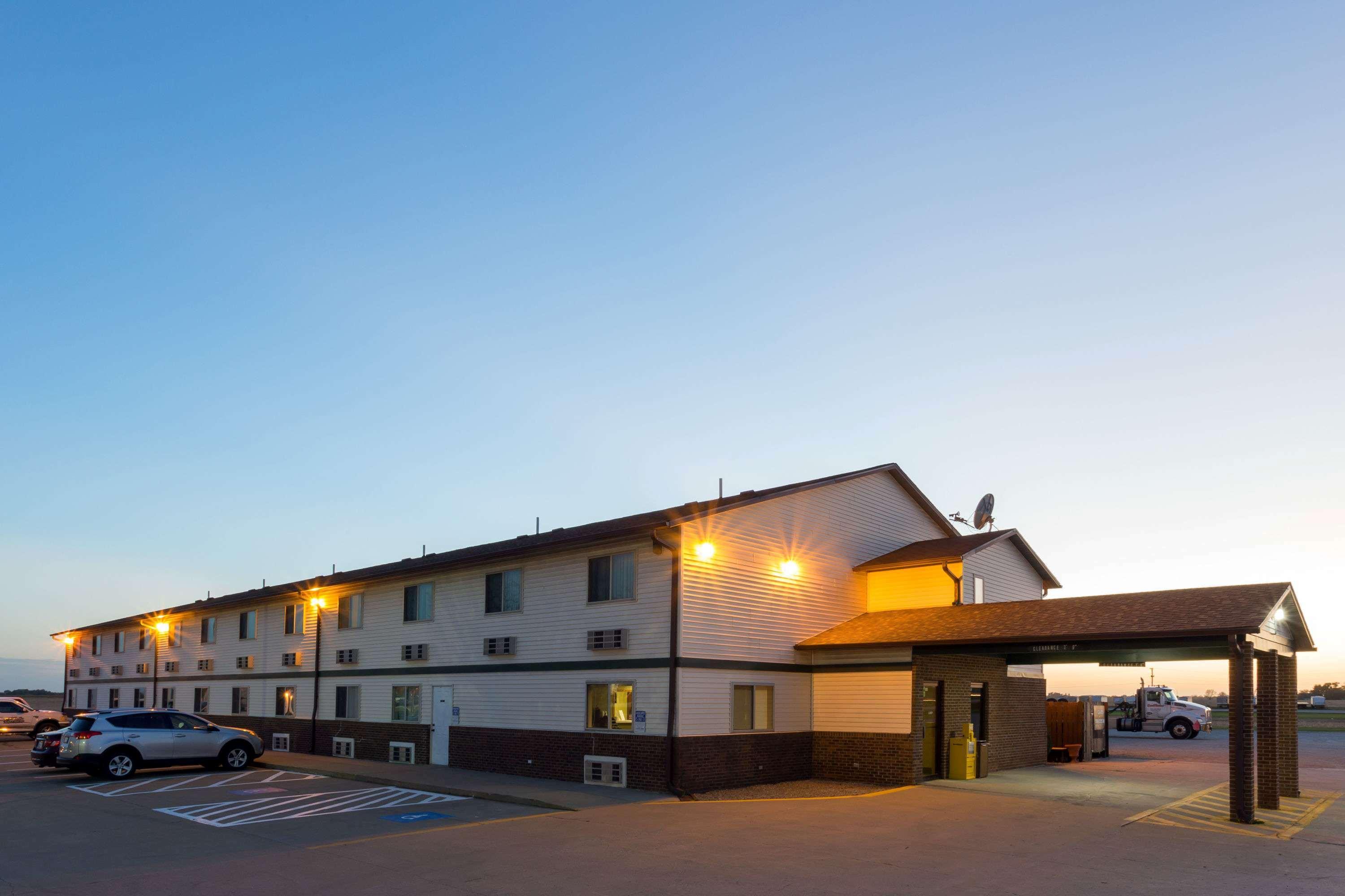 Hotel Super 8 By Wyndham Mendota I-39 Exteriér fotografie