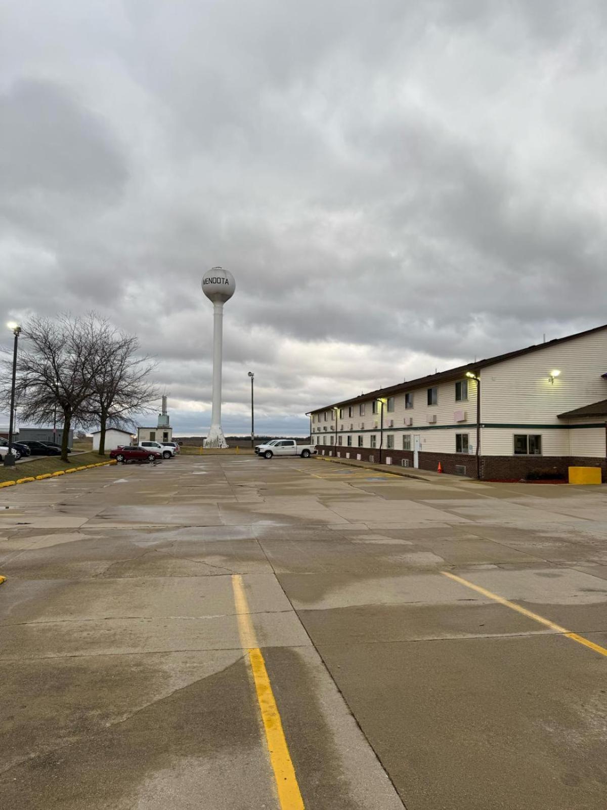 Hotel Super 8 By Wyndham Mendota I-39 Exteriér fotografie
